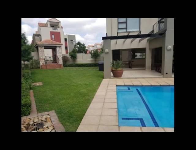 2 BEDROOM PROPERTY TO RENT IN SUNNINGHILL